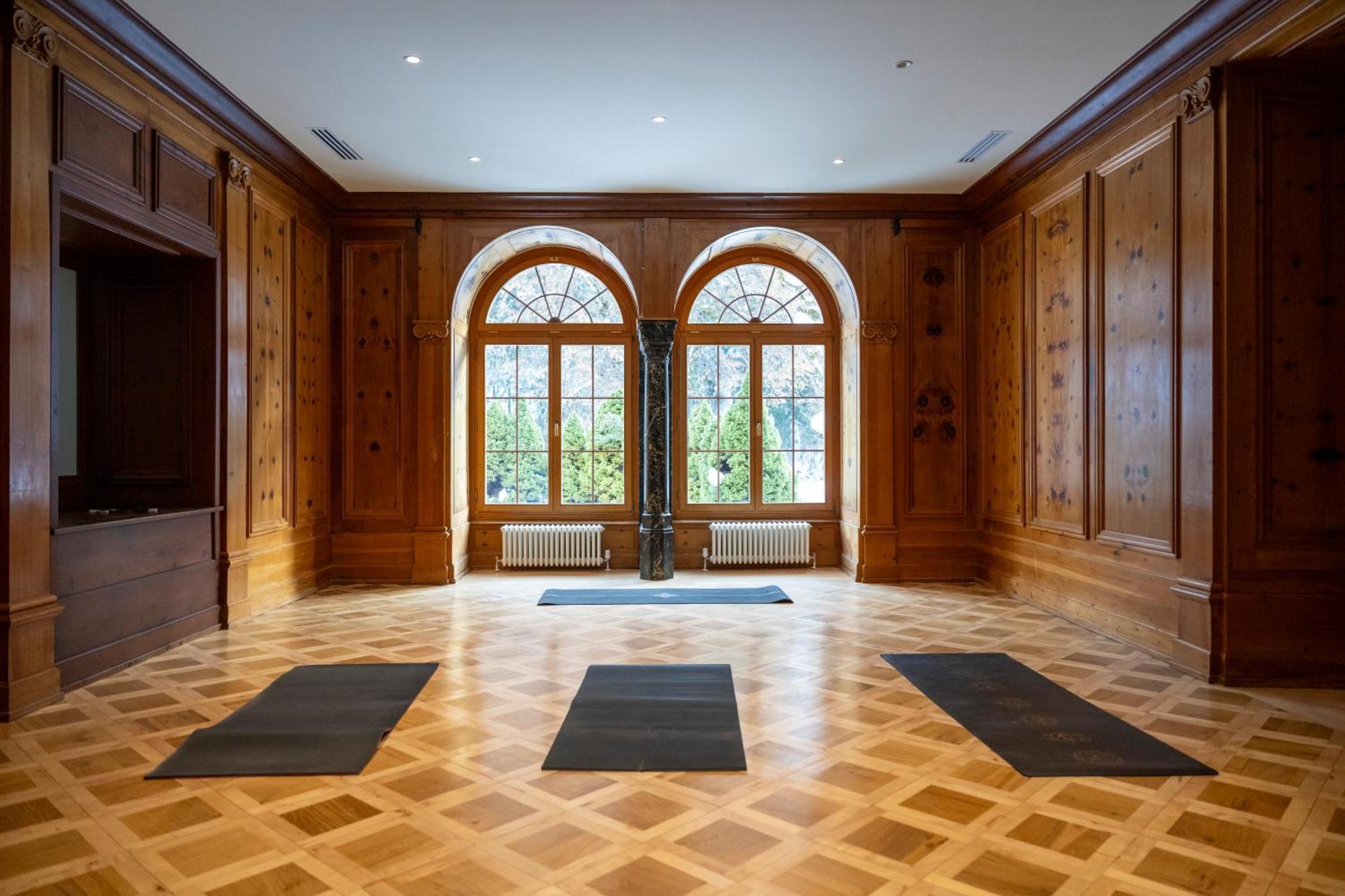 Scuol Palace - Culture, Nature & Health Exterior photo