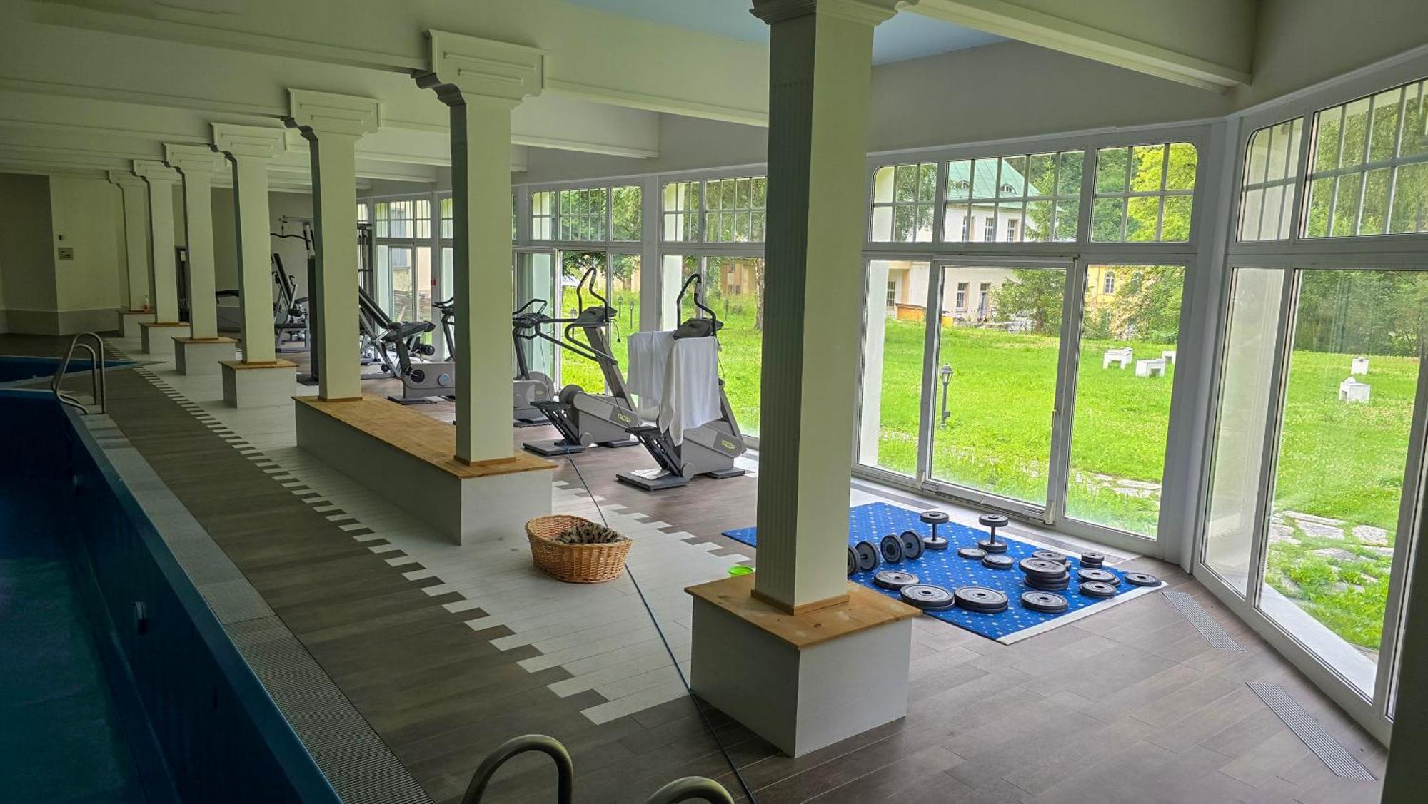 Scuol Palace - Culture, Nature & Health Exterior photo